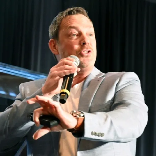 Portrait of Jason Lowder